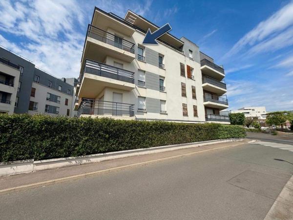 T3 RÉCENT – TERRASSE SUD-OUEST – PARKING BOXABLE – GARE PIED D'IMMEUBLE