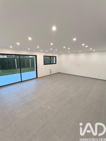 Maison à vendre 5 pièces 100 m² Châteauneuf-sur-Loire