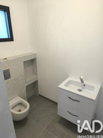 Maison à vendre 5 pièces 100 m² Châteauneuf-sur-Loire