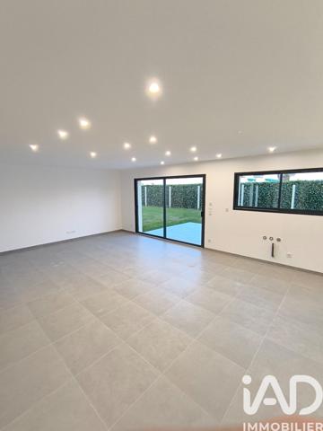 Maison à vendre 5 pièces 100 m² Châteauneuf-sur-Loire