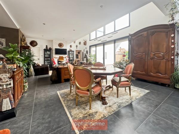 🏡 Maison d’architecte avec piscine à La Mézière – Un cocon plein de charme aux portes de Rennes
