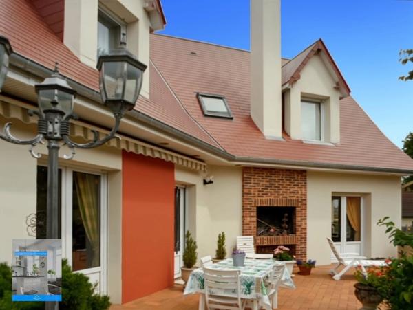 Dpt Orne (61), à vendre FLERS Beau pavillon de 136 m² avec terrain arboré de 1 271,00 m²