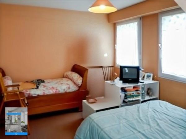 Dpt Orne (61), à vendre FLERS Beau pavillon de 136 m² avec terrain arboré de 1 271,00 m²