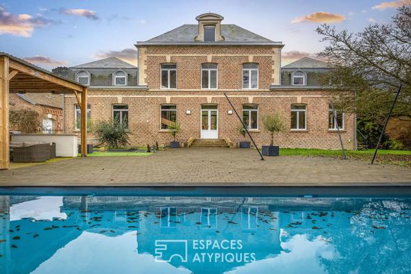 Élégante propriété bourgeoise au fil de l’eau, aux portes d’Amiens Sud avec piscine et gîtes