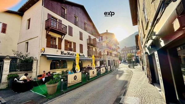 Vente Fonds de commerce Hôtel/Bar/Restaurant à Saint-Jean-De-Maurienne