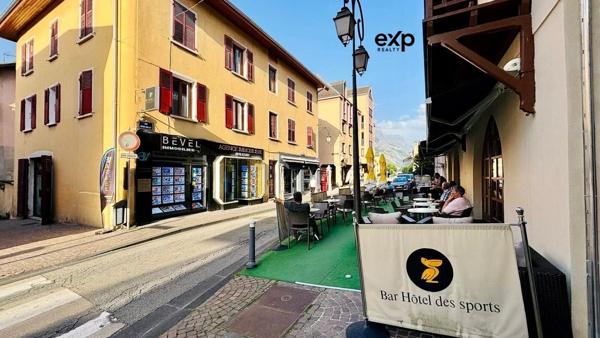 Vente Fonds de commerce Hôtel/Bar/Restaurant à Saint-Jean-De-Maurienne