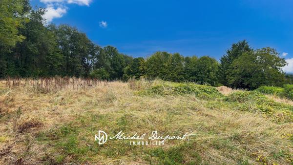 Terrain à bâtir de 2013 m² envirronement campagne