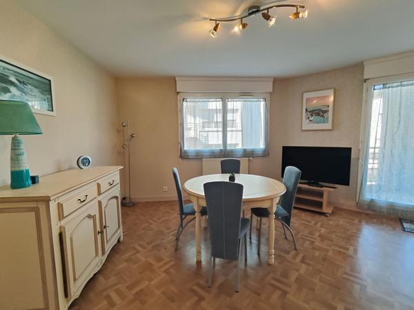 Appartement 2 pièces – 51 m² environ à Saint-Malo (ref : 38931)