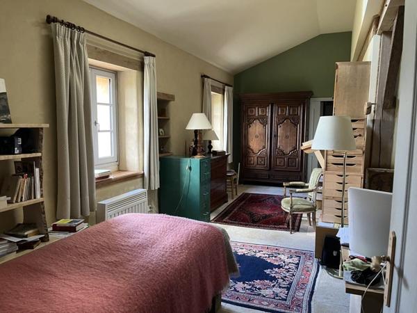 Maison à vendre 930 000 € Luynes 9 p 430 m² DPE B