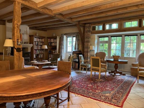 Maison à vendre 930 000 € Luynes 9 p 430 m² DPE B