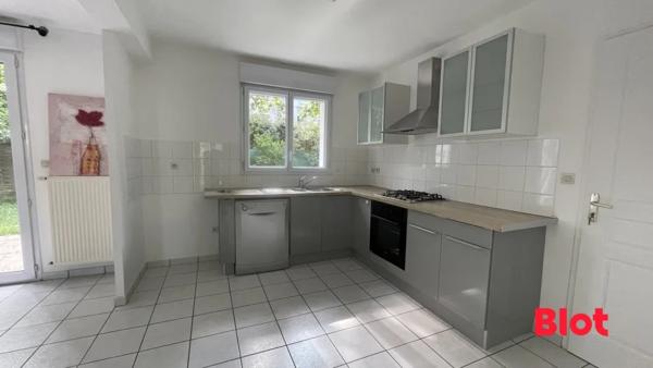Maison 6 pièce(s)