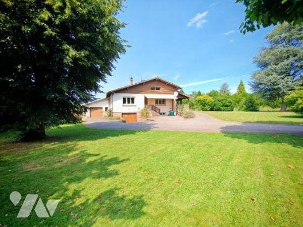 Maison avec grande dépendance et grand terrain