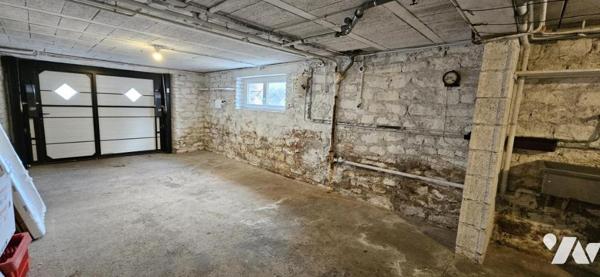 Maison avec grande dépendance et grand terrain