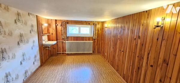 Maison avec grande dépendance et grand terrain