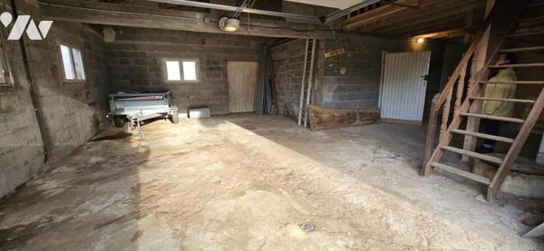 Maison avec grande dépendance et grand terrain