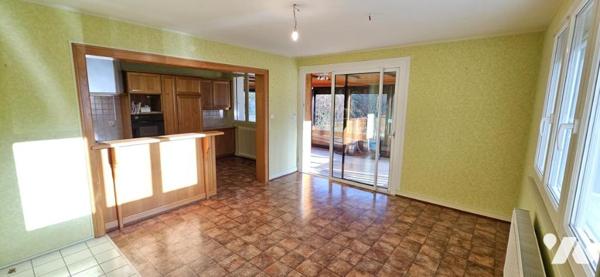 Maison avec grande dépendance et grand terrain