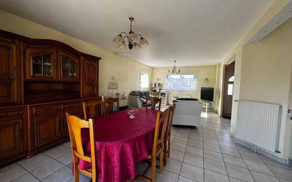 Maison à vendre    5 pièces • 151,43 m2 Longueau