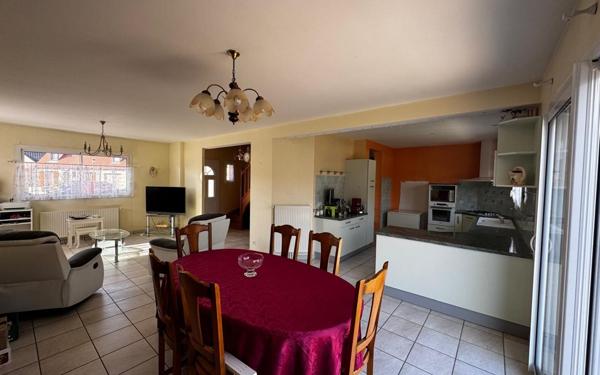 Maison à vendre    5 pièces • 151,43 m2 Longueau
