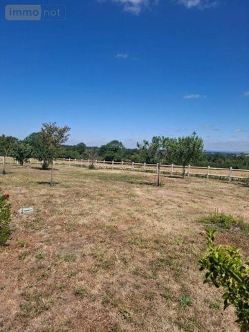 Corps de ferme à vendre à Malicorne dans l'Allier (03600), ref : 18016/1980