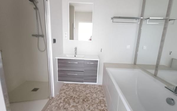 Appartement à louer    5 pièces •  Hazebrouck