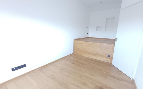 Appartement à louer    5 pièces •  Hazebrouck