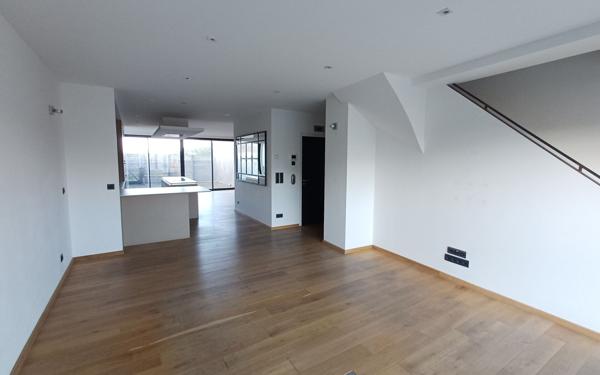 Appartement à louer    5 pièces •  Hazebrouck