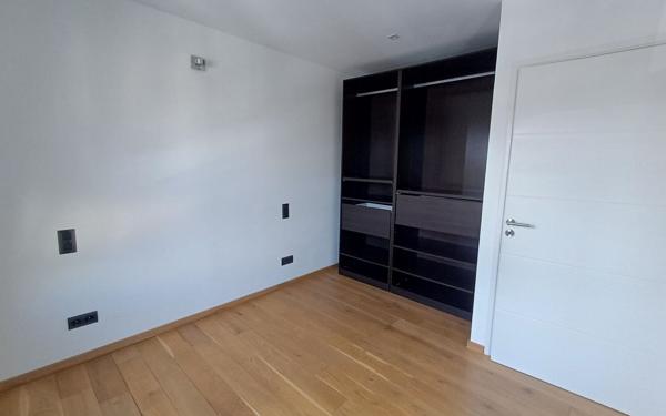 Appartement à louer    5 pièces •  Hazebrouck