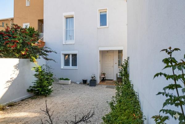 Maison 5 pièces à Châteauneuf de 97 m2 sur une parcelle de 407 m2