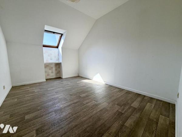 NANTES - MAISON AVEC GARAGE ET JARDIN