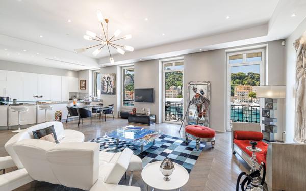 Appartement à vendre    3 pièces • 116 m2 Nice