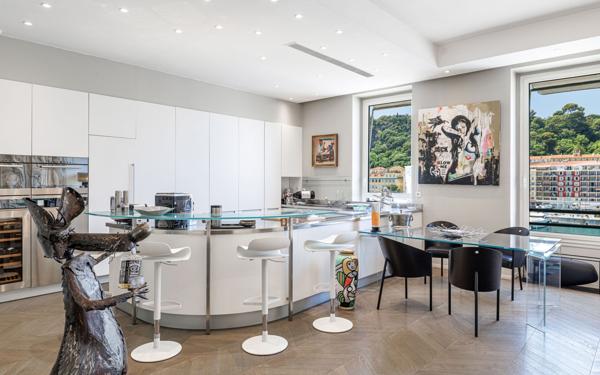 Appartement à vendre    3 pièces • 116 m2 Nice