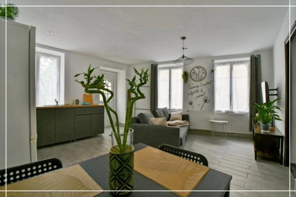 2 maisons + appartement indépendant + grange de 200 m² – Idéal famille ou projet de vie- DPE B (rare)