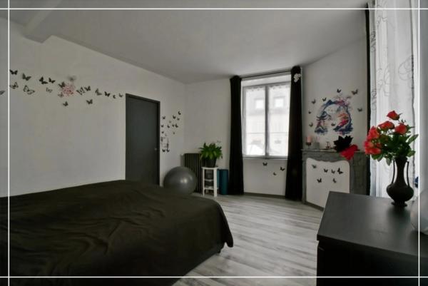 2 maisons + appartement indépendant + grange de 200 m² – Idéal famille ou projet de vie- DPE B (rare)