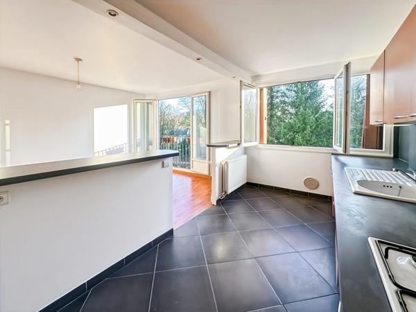 Appartement 3 pièces très lumineux proche RER , Bièvres, DPE D