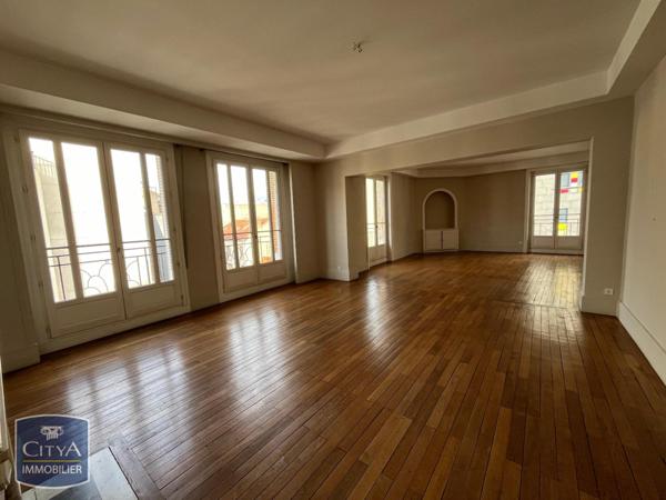 Appartement à louer 6 pièces 209.64m²
