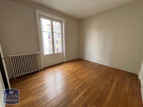 Appartement à louer 6 pièces 209.64m²