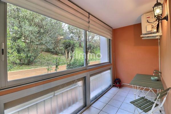 Au calme absolu, superbe T3 rénové avec loggia