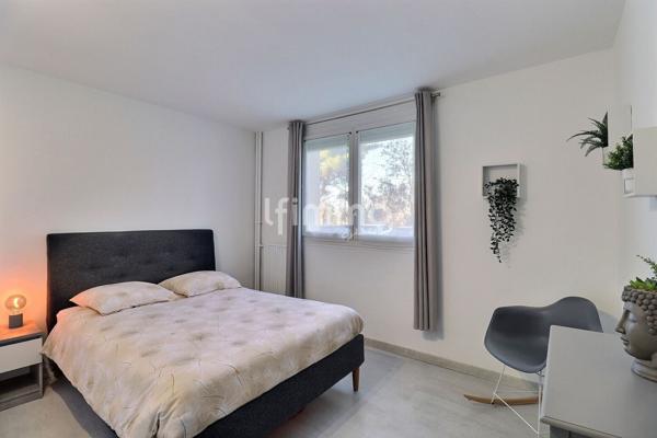 Au calme absolu, superbe T3 rénové avec loggia