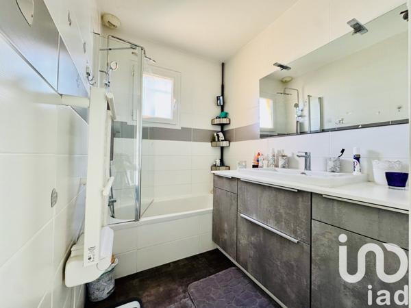 House for sale 5 rooms 109 m² Pechbonnieu