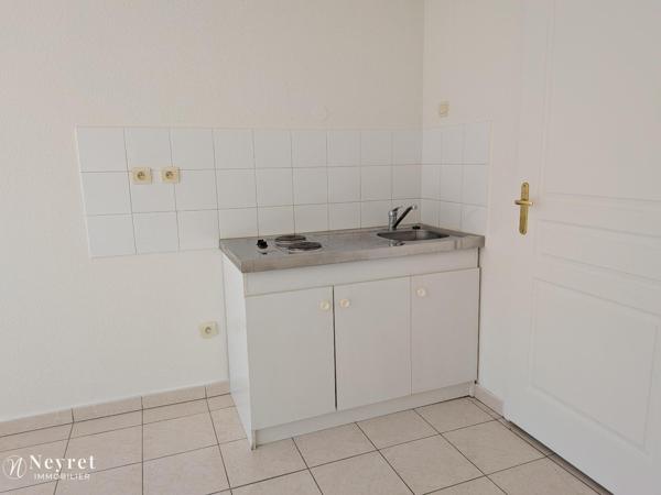 STUDIO Pierre-Bénite - REFAIT A NEUF , Centre de ...