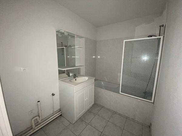 Appartement  Centre ville de Saint Quentin 3 pièces 61m2