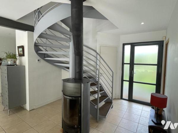 LARMOR-BADEN — Maison familiale lumineuse, au calme, entre bourg et plages