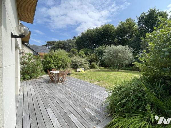 LARMOR-BADEN — Maison familiale lumineuse, au calme, entre bourg et plages