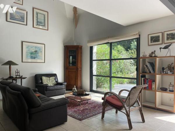 LARMOR-BADEN — Maison familiale lumineuse, au calme, entre bourg et plages