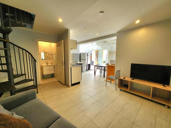 Face à la plage - 105m²- 4ch - Maisonnettes cour ext