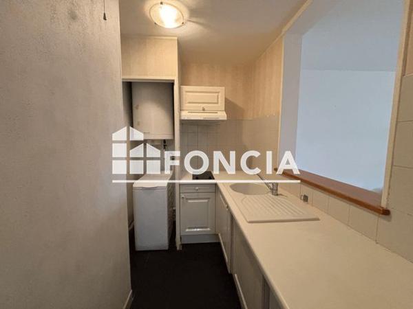 Location Appartement 2 pièces 50.4 m² - 55 PLACE DROUET D'ERLON Reims 51100