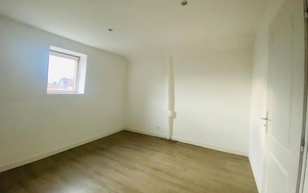 Appartement à louer    2 pièces •  Wattrelos