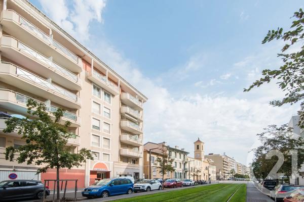 Appartement F2 à vendre  2 pièces - 38 m 2   NICE  - 06