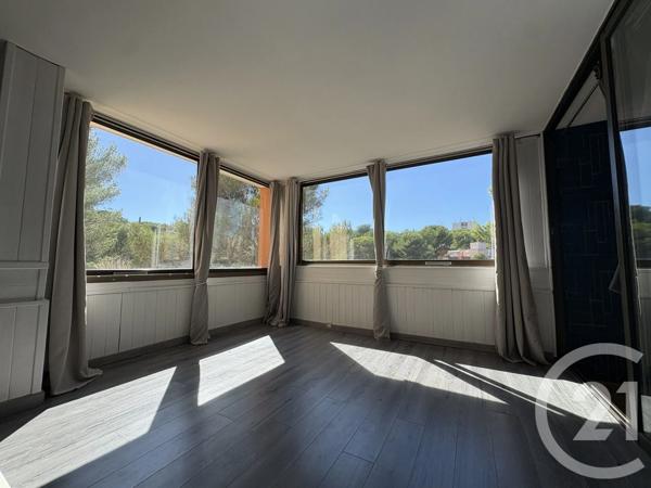 Appartement F4 à vendre  4 pièces - 80 m 2   LA SEYNE SUR MER  - 83