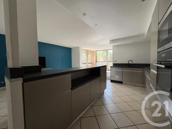 Appartement F4 à vendre  4 pièces - 80 m 2   LA SEYNE SUR MER  - 83
